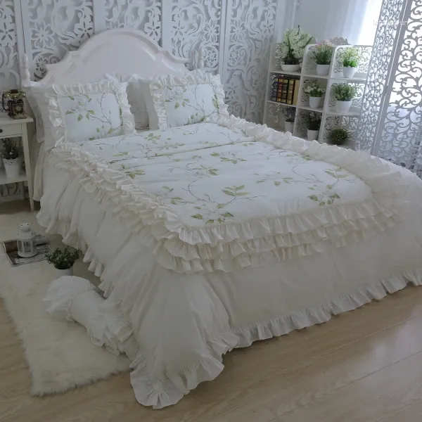 Ensemble de literie Top Luxury Set Cotton Twill Wedding Textile Quality Quality Couchet Cover Ruffle Lace Branch White Bed-Pread Wrinkle