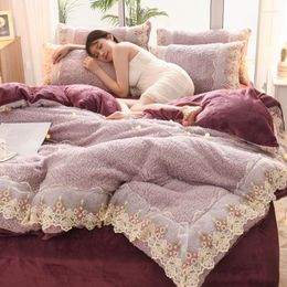 Beddengoed sets warm lam en koraal vier delige set 1,8 m bed flanel winter dubbele kristal baby quilt cover