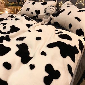 Beddengoed sets winter dubbelzijdig met fluwelen melk koraal fleece bed vierkoppig verdikte flanellen vel quilt deksel