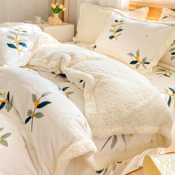 Juegos de ropa de cama Manta de lana de cordero gruesa de invierno Cubierta de edredón de siesta con aire acondicionado Multiusos