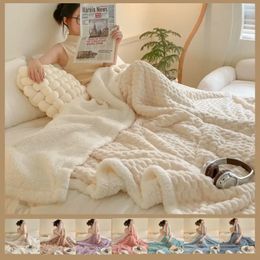 Conjuntos de ropa de cama Funda de edredón de jacquard cálido de invierno Edredón de color sólido Juego de cama de felpa para ultraligero para niños pequeños Manta de cubierta de lana suave 231122