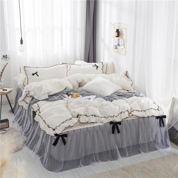 Ensembles de literie Winter Farvet Flannel Ensemble de lin à double lit pour enfants Jupe de couverture de couette en molleton blanc simple et taie d'oreiller