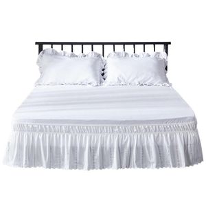 Juegos de cama Wrap Around Ruffled Lace Bed Skirt Queen Faldas elásticas para el polvo sin superficie Decoración para el hogar 230626