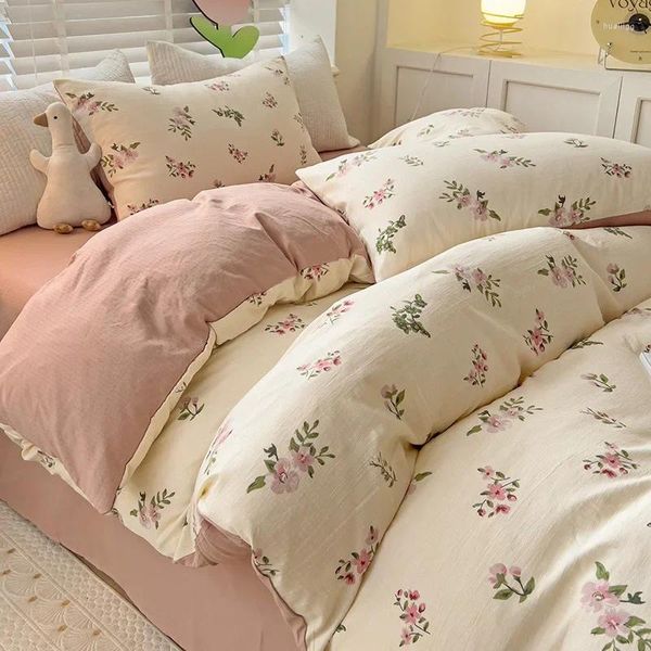 Ensembles de literie Xiaozhu coton fleur fragmentée quatre pièces ensemble petit jacquard frais épaissi double couche drap de lit et housse de couette