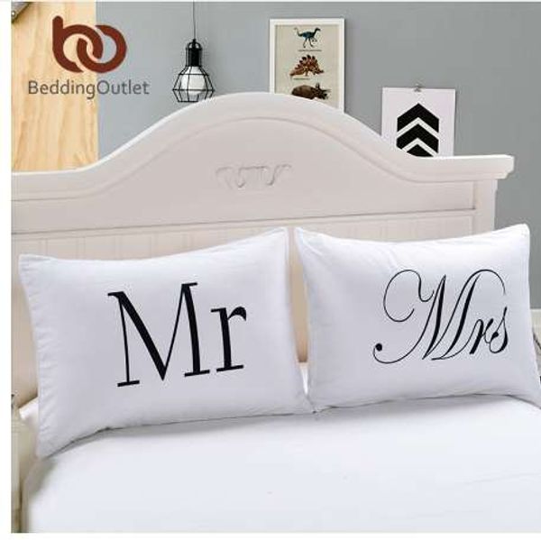 BeddingOutlet Mr et Mrs taies d'oreiller couple taies d'oreiller lui et elle personnalisé taie d'oreiller pour anniversaire cadeau de mariage taie d'oreiller