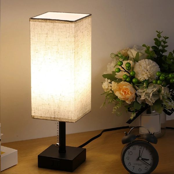 Lumières de lampe de chevet Lights USB Retro Nightstand Table Dimmable pour la chambre Bureau en bois avec tissu Shades Home Decor 240508