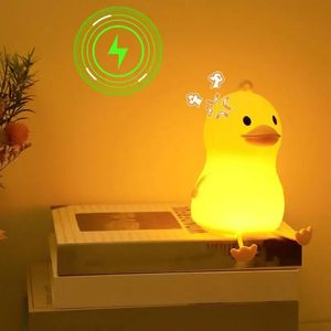 Table de chevet lampe de table en silicone canard lumière interrupteur tactile lampe douce et confortable lampe de canard pour chambre d'enfant 240227