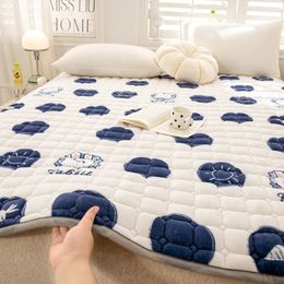 Sprei Dikker Flanel Antislipmatras Topper Winter Warm Zacht Queen Size Bed Spreid Thuis Slaapzaal Opvouwbaar Dunne Tatami Mat Laken 231214