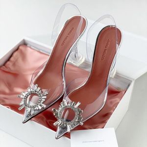 Amina Muaddi Begum Crystal-verrijkte PVC Pumps Shoes Spool Stiletto Heels Sandals Dames Luxe ontwerpers Draai Shoe Evening Slingback Strap Factory schoenen