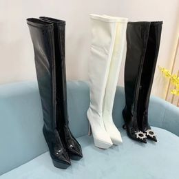 Begum Leather over-the-knie laarzen kristal-verrijkte puntige teen lange laars stretch spool hakken dijhoge laarsjes voor vrouwen luxe designer schoenen fabrieksschoenen schoenen