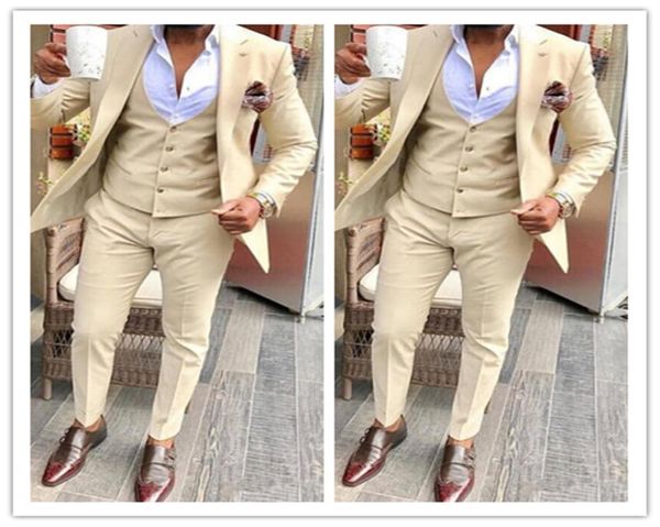 Beige Novio Esmoquin Trajes de boda Padrinos de boda Hombre para hombre joven Prom Pareja Trajes de día Chaqueta Pantalones Chaleco por encargo Plus siz2194030