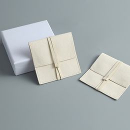 Beige MicroFiber sieradenzakken Suede kleine enveloptas met touw Valentijnsdag cadeauzakken