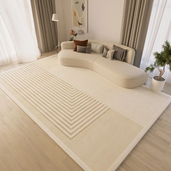 Tapis minimaliste à rayures beiges confortable grande zone de salon