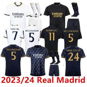 BELLINGHAM 23 24 Real Madrid Jerseys de fútbol Fans Versión 2023 2024 Kit MODRIC Camiseta VINI JR CAMAVINGA TCHOUAMENI Madrid Camiseta de fútbol Conjuntos para niños