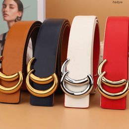 Ceinture de concepteur ceinture de luxe Brands pour hommes Femmes Boulot à double face Design vintage Big Letter Business Casual Fashion Smooth Buckle Designer Belt Four-Color