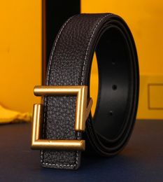 Designers de ceinture Luxurys Beltes Couleur continue Température de conception métallique