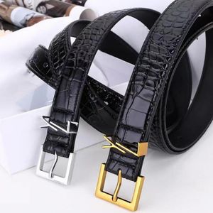 Ceinture pour femmes en cuir authentique ceinture de 3 cm de largeur de haute qualité Beltes de créateurs de la boucle cnosme ceintures pour femmes