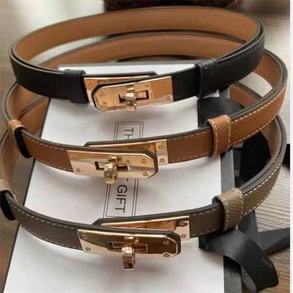 Ceinture Femme De Luxe Designer Ceintures Mince En Cuir Simple Classique Marron Cinturones Couleur Unie Doux Petite Boucle Exquise Vêtements Décoration Femmes 5QTJ