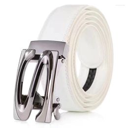 Cinturones 2023 Cinturón de cuero de gama alta de lujo para hombres Jóvenes Blanco BIBCOCK Moda de negocios Tamaño grande 110-125cm