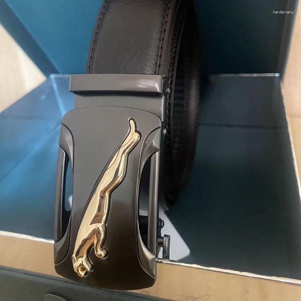 Cinturones Cinturón casual de negocios Moda de alta calidad Diseño para hombres Marrón Negro Hebilla automática Textura de cuero 3.5 cm de ancho