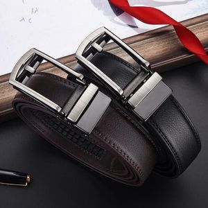 Cinturones Cinturón de cuero de vaca para hombre Aleación Hebilla automática Diseño de traje de negocios de cuero Pretina informal que combina con todo