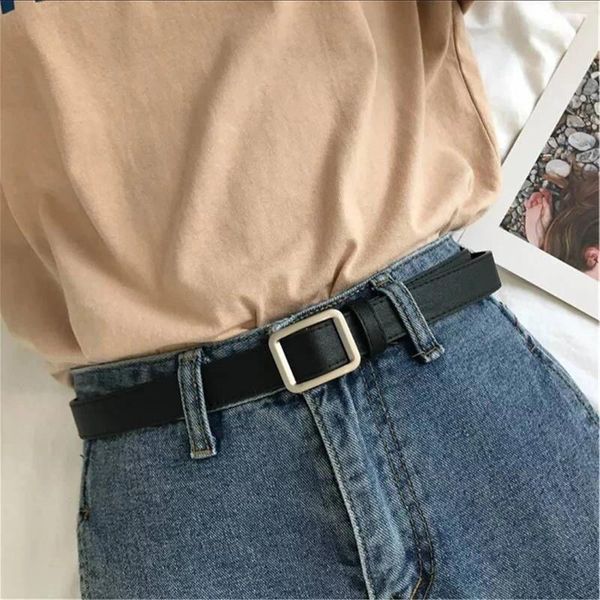 Ceintures conçues femmes mode ceinture de taille en cuir PU boucle en métal pour dames loisirs robe jean sans poinçon mince