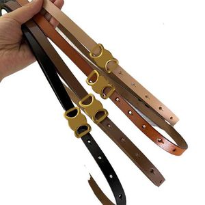 Ceintures de ceinture mince ceinture mince pour les femmes en cuir authentique en cuir 13 cm largeur designers concepteurs boucles boucle vintage veau