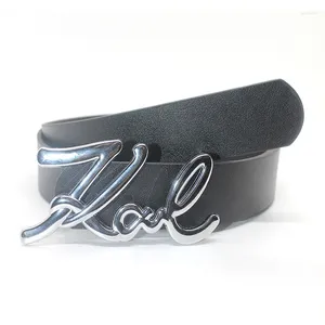 Belts Fashion Personnalité Gothic Punk Letter Love Metal Buckle Bourteau Vintage Luxury Jean Jean Jeans Accessoires