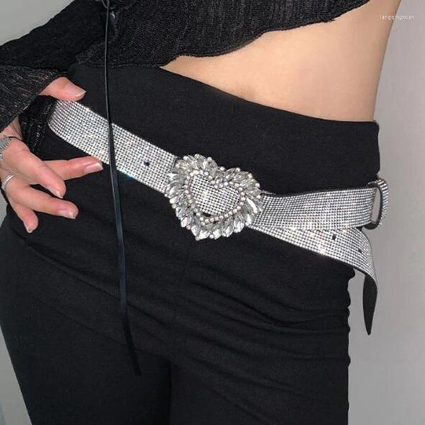 Cinturones Moda Cinturón de mujer con diamantes de imitación brillantes Hebilla en forma de corazón brillante de gama alta Decorativo para mujer Accesorios para pantalones de vestir