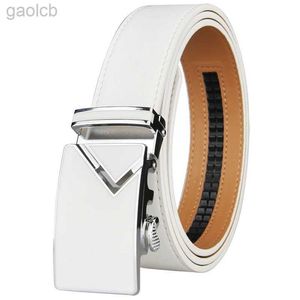 Cinturones Cinturones blancos de moda para hombres Cinturón con hebilla de aleación automática Cinturón de cuero de piel de vaca genuina Tamaño 130 cm ldd240313