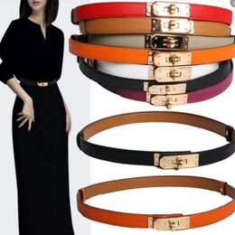 Cinturones para el cinturón de cuero delgado de las mujeres con hebilla de giro plateado ajustable: ideal para vestidos, jeans y abrigos, negro adecuado para la circunferencia de la cintura de 55-98 cm