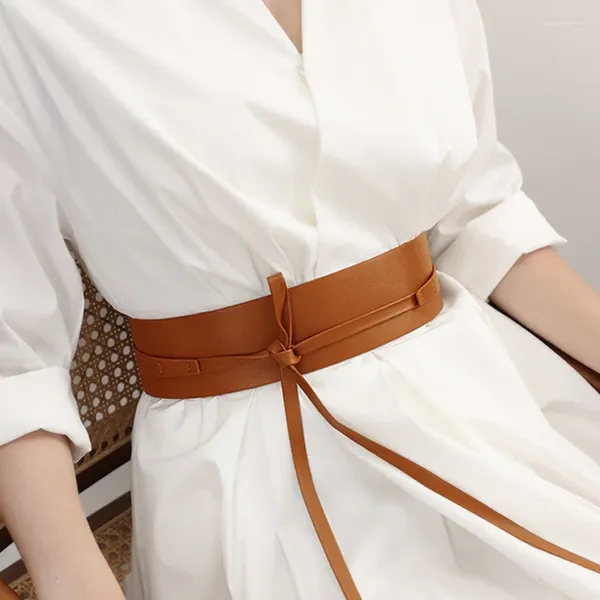 Ceintures de créneau de ceinture pour femmes en cuir authentique en cuir de la ceinture à la mode