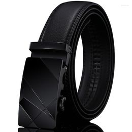 Cinturones Hombres de negocios de gama alta Cinturón Ranura para tarjeta Hebilla automática Diseño de marca Tendencia Juventud Diario Todo fósforo Herramientas Moda Negro 2111sBelts Fred22