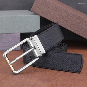 Ceintures ceinture noire de haute qualité pour hommes en cuir mode boucle ardillon design de luxe jeunesse affaires Golf tendance couche supérieure cuir de vachette Type 2449