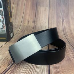 Ceintures Ceinture en cuir véritable pour hommes avec boucle plate en titane ultra-légère pour tenue décontracté d'affaires 35/38mm