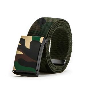 Ceintures Nouvelle ceinture en toile de camouflage pour hommes avec impression décontractée ceinture graffiti couple camouflage tactique jeans boucle unisexe y1 Q240401