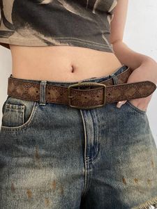 Cinturones Vintage Cinturón en relieve Y2K Estilo étnico Hebilla cuadrada Hardware Jeans Cintura Diseñador Mujer al por mayor