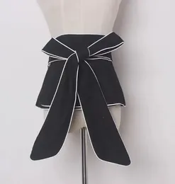 Ceintures de ceinture de ceinture Dessins de ceinture femelle et vent grand arc ultra-large coupe