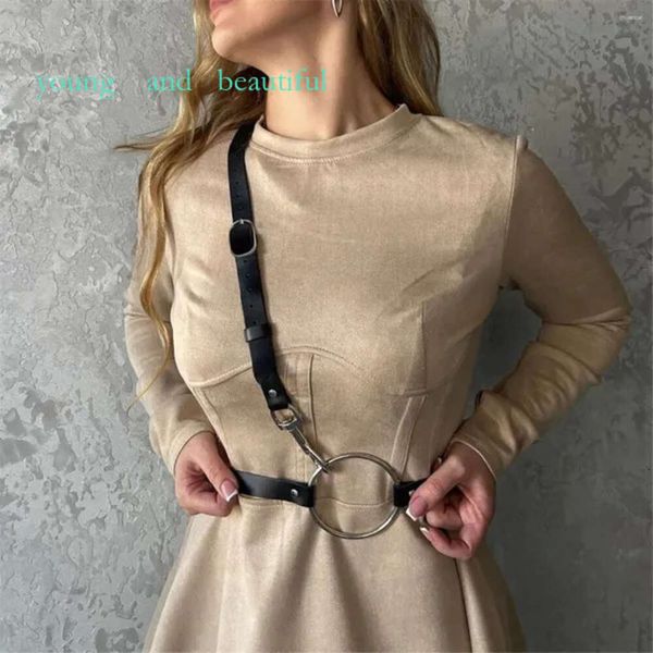 Ceintures de mode pour femmes Pu en cuir en cuir décoratif ceinture ajusté Gothic Bondage sous-vêtements Accessoires 6231