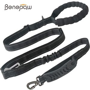 Benepaw 4-in-1 Multifunctionele Heavy Duty Dog Leash Auto Seat Belt Reflecterende Schok Absorberende Bungee Pet Leash Traffic Control 210729