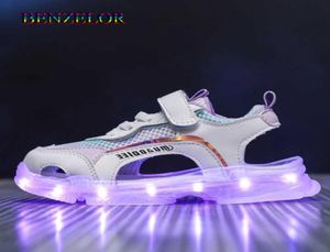 Benzelor Summer Led Kinderschoenen Sandalen voor jongens Girls Sneakers verlichten Minous Glowing Lighting Sandles Sandalias X07193303829