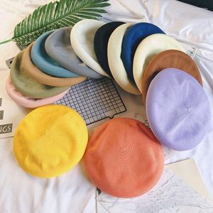 Bérets 12 couleurs béret pour femmes fille artiste français chaud laine hiver bonnet chapeau rétro uni solide élégant dames printemps