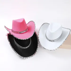 Bérets 1 pièces chapeaux de cowboy occidentaux de mode avec garniture de couleur argent pour femmes filles casquettes de protection solaire fête de mariage unisexe à large bord