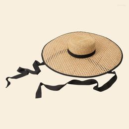 Berets 2023 European American Fashion Designers Custom Retro Handmade Hollow Wide Brim Straw Hats For Women Men Summer Flat Top