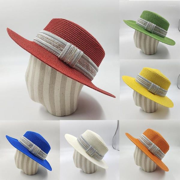 Boinas 2023, sombreros de paja de parte superior plana, sombreros para mujeres y hombres, ala ancha, estilo francés, Aummer, sol, vacaciones, cubo de viaje, venta al por mayor