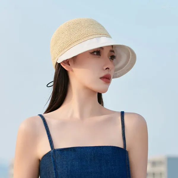 Boinas 2023 Sombrero de verano coreano Mujer Etiqueta de metal Malla Transpirable Cubo Viaje al aire libre Protección solar Gorra con pico