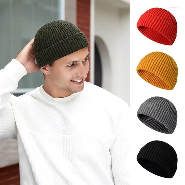 Boinas 2023 Venta de gorros de invierno para parejas para hombres y mujeres, gorros cálidos a la moda, gorros de lana de punto sólido, gorro para cabeza para adultos