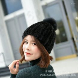 Berets 2023Autumn Winter Mink Wol geweven grote Foxhair Ball Hat Fur Dikke warm en huidvriendelijke oorbeveiliging