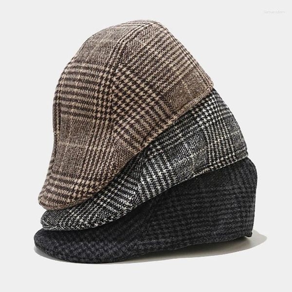 Boinas 2024 Otoño Invierno Hombres Boina de lana British Vintage Flat Top Peaked Cap Mujeres Warm Plaid Pintor Hat Forward Sboy
