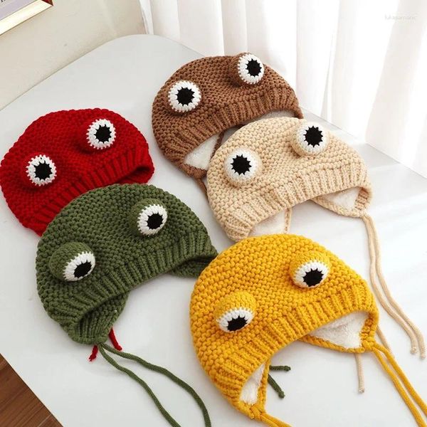 Bérets 2024 Mode bébé Super mignon grands yeux grenouille plus laine polaire garçons et filles automne hiver chaud tricoté à la main cravate tricot chapeau